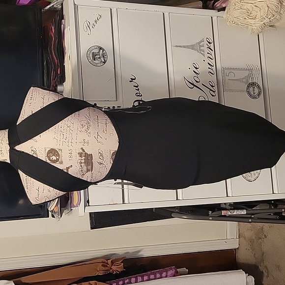 Dress 👗 - Picture 4 of 8